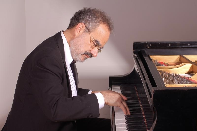 Manhattan School of Music Faculty Recital: Peter Vinograde, Piano Manhattan School of Music Faculty Recital: Peter Vinograde, Piano