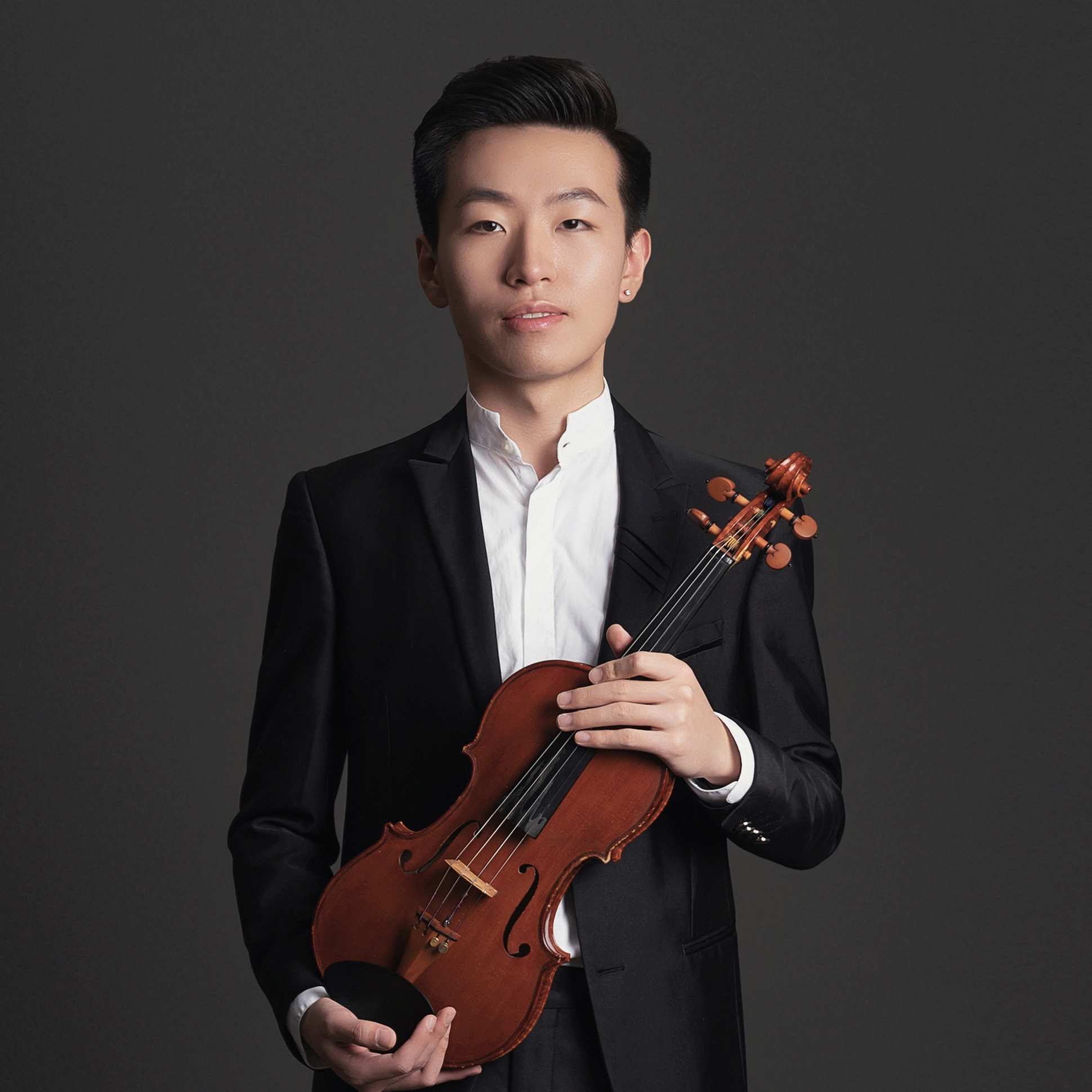 Alumnus Ziqing Guo (BM ’18, MM ’20) is appointed to the violin section of the Indianapolis Symphony Orchestra (ISO)
