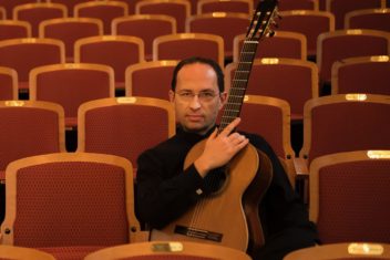 The Augustine Foundation Master Class Residency<br>Denis Azabagić, guitar