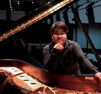 Alumna Yi Wang Releases Debut Album and Doctoral Project “Breaking My Silence”